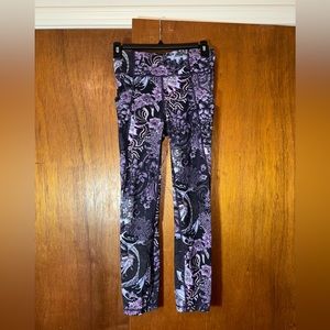 LULULEMON leggings size 4
